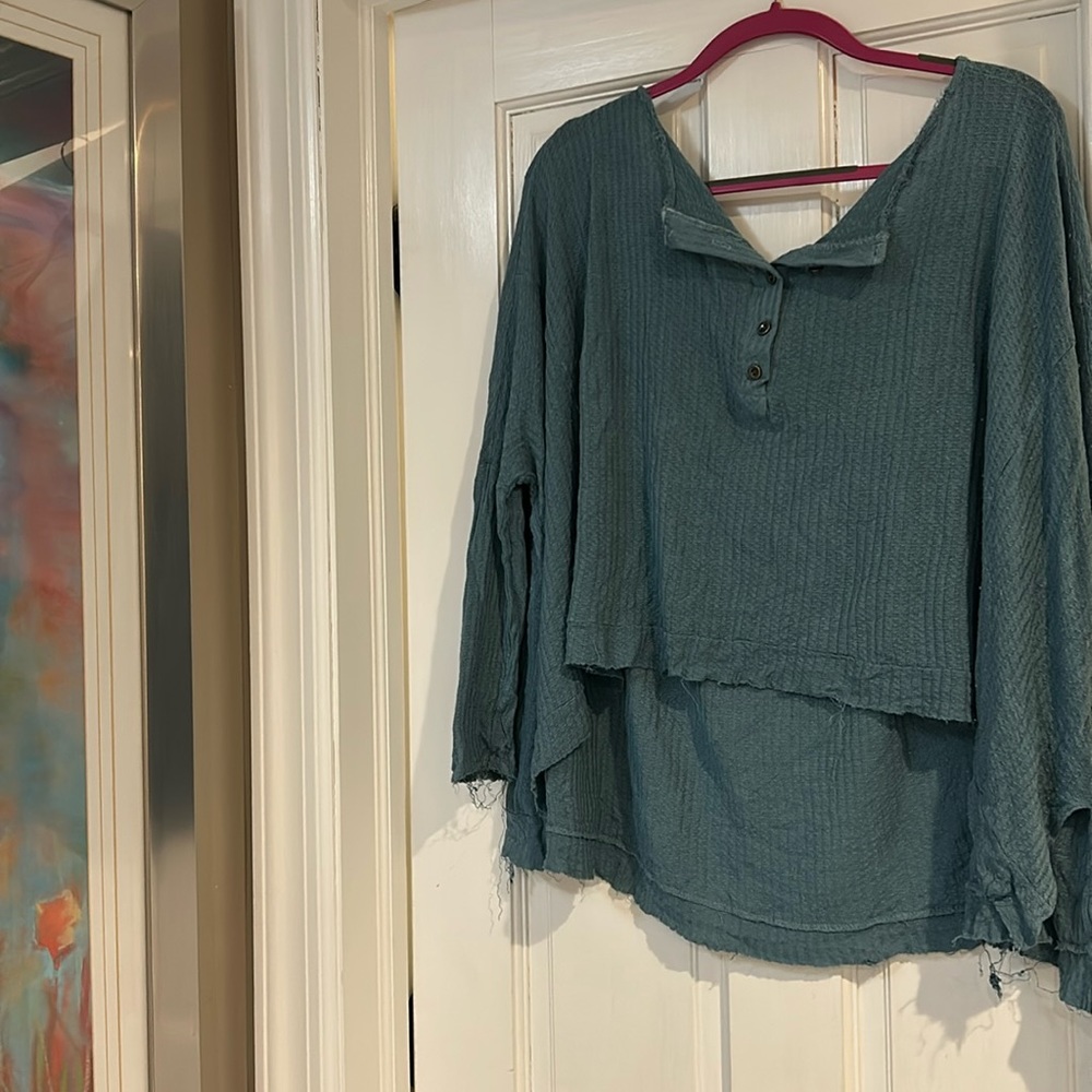 Blue oversized Frayed Edge Knit Top-L